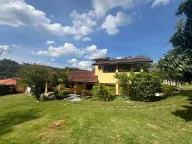 Fazenda/Sítio com 3 Quartos à venda, 989m² no Maracanã, Jarinu