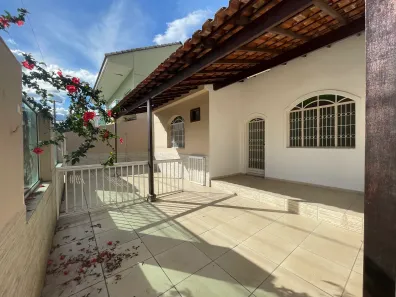 Casa de Condomínio com 3 Quartos à venda, 194m² no Parque Horizonte, Nova Iguaçu