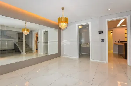 Casa com 3 Quartos à venda, 170m² no Novo Mundo, Curitiba