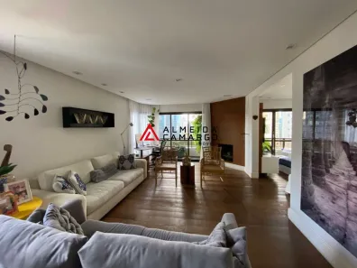 Apartamento com 3 Quartos à venda, 180m² no Itaim Bibi, São Paulo