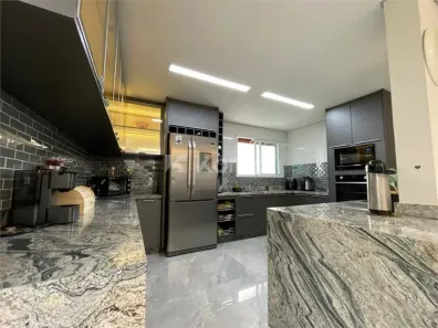 Sobrado com 3 Quartos à venda, 359m² no Samambaia, Mairiporã