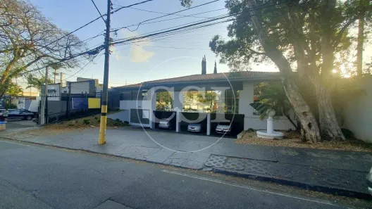 Imóvel Comercial com 4 Quartos para alugar, 535m² no Jardim das Paineiras, Campinas