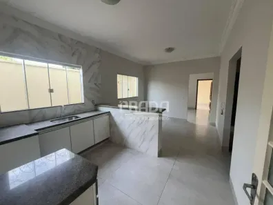 Casa com 3 Quartos à venda, 132m² no Segismundo Pereira, Uberlândia