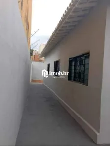 Casa com 3 Quartos para alugar, 108m² no Fabrício, Uberaba