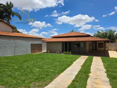 Casa de Condomínio com 2 Quartos à venda, 147m² no Região dos Lagos, Brasília