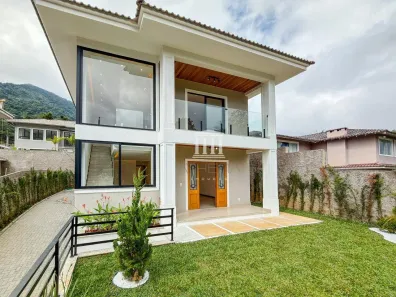 Casa com 3 Quartos à venda, 208m² no Carlos Guinle, Teresópolis