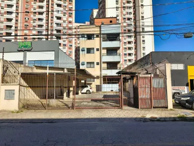 Apartamento com 2 Quartos para alugar, 92m² no Barreiros, São José