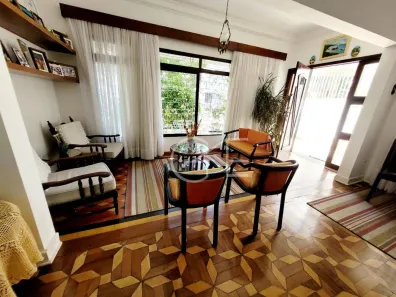 Sobrado com 4 Quartos à venda, 186m² no Ponta da Praia, Santos