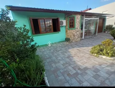 Casa com 2 Quartos à venda, 110m² no Santa Lúcia, Caxias do Sul