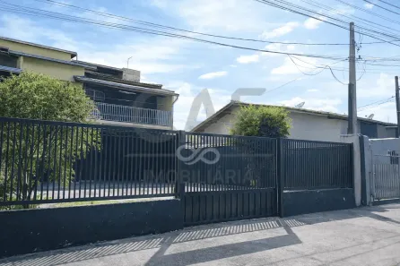 Sobrado com 3 Quartos para alugar, 10m² no Núcleo Residencial São José, Jaguariúna