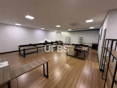 Galpão/Depósito/Armazém à venda, 400m² no Parque Amazônia, Goiânia