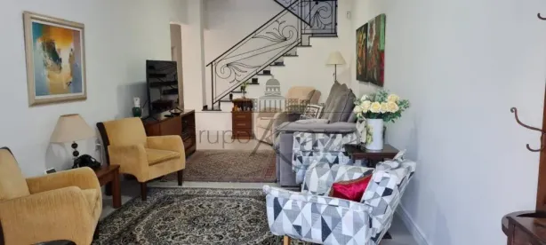 Imóvel Comercial com 3 Quartos à venda, 330m² no Centro, Taubaté
