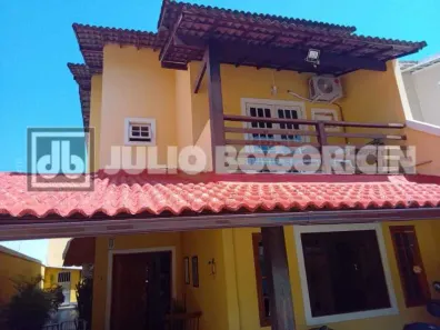 Casa de Condomínio com 3 Quartos à venda, 184m² no Anil, Rio de Janeiro