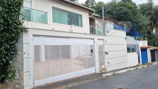 Sobrado com 4 Quartos à venda, 245m² no Vila Irmãos Arnoni, São Paulo