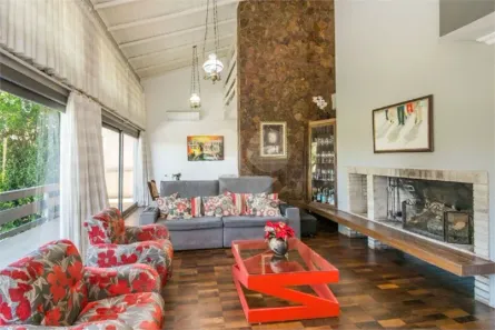Sobrado com 3 Quartos à venda, 234m² no Três Figueiras, Porto Alegre