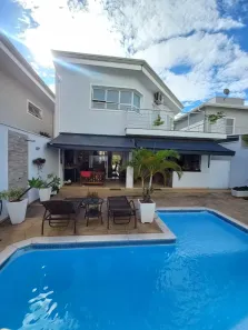 Sobrado com 3 Quartos à venda, 240m² no Parque Rural Fazenda Santa Cândida, Campinas