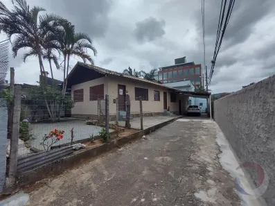 Lote/Terreno à venda, 621m² no Trindade, Florianópolis
