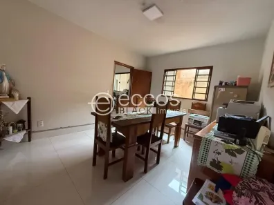 Casa com 3 Quartos à venda, 140m² no Boa Vista, Uberaba