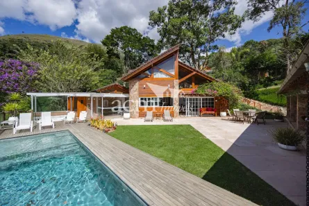 Casa de Condomínio com 5 Quartos à venda, 1400m² no Itaipava, Petrópolis