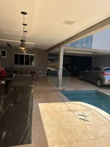 Casa com 3 Quartos à venda, 250m² no Parque das Laranjeiras, Uberaba