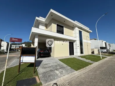 Casa de Condomínio com 3 Quartos à venda, 150m² no Beira Rio, Biguaçu