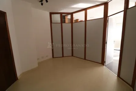 Prédio Comercial para alugar, 58m² no Zona 01, Maringá