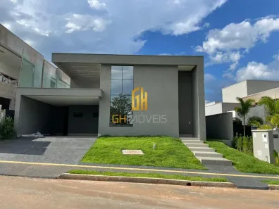 Casa com 4 Quartos à venda, 235m² no Residencial Goiânia Golfe Clube, Goiânia