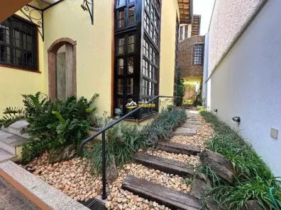 Casa com 4 Quartos à venda, 232m² no Caiçara-Adelaide, Belo Horizonte