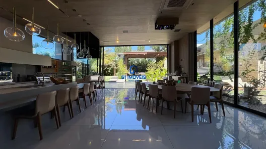 Casa de Condomínio com 4 Quartos à venda, 880m² no Jardins Madri, Goiânia