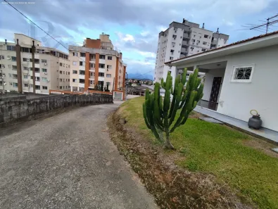 Lote/Terreno à venda, 1790m² no Pedra Branca, Palhoça