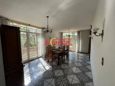 Sobrado com 5 Quartos à venda, 303m² no Jardim Maia, Guarulhos
