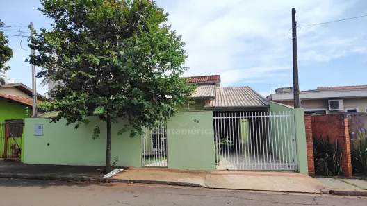 Casa com 3 Quartos para alugar, 213m² no Santa Rosa, Londrina