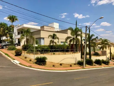 Casa de Condomínio com 4 Quartos à venda, 317m² no Condomínio do Lago 1ª Etapa, Goiânia