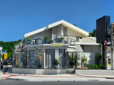 Casa com 5 Quartos para alugar, 650m² no Praia Brava de Itajaí, Itajaí