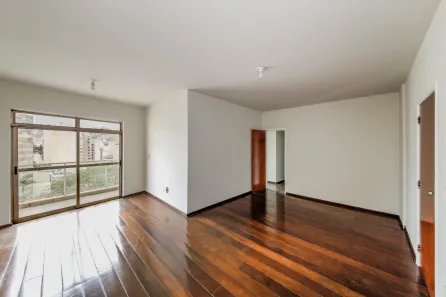 Apartamento com 3 Quartos para alugar, 139m² no Centro, Juiz de Fora