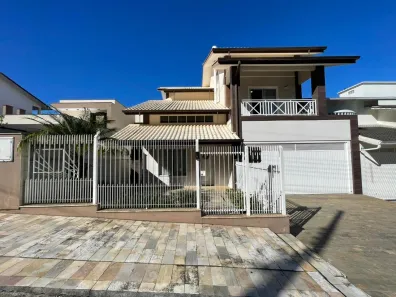 Casa com 4 Quartos à venda, 237m² no Pedra Branca, Palhoça