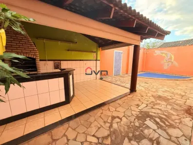 Casa com 3 Quartos à venda, 190m² no Jardim Inconfidência, Uberlândia