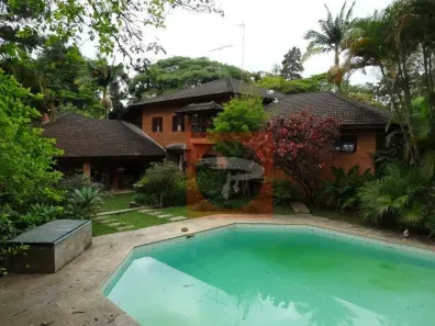 Casa com 5 Quartos para alugar, 950m² no Vila Santo Antônio, Cotia