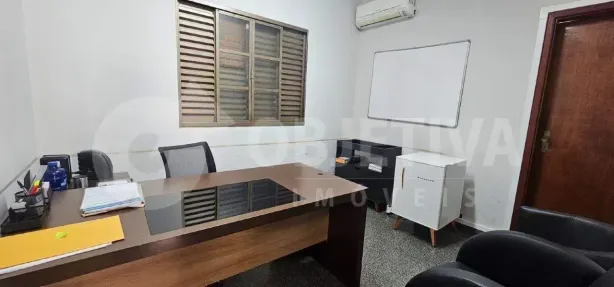 Sala Comercial para alugar, 10m² no Osvaldo Rezende, Uberlândia