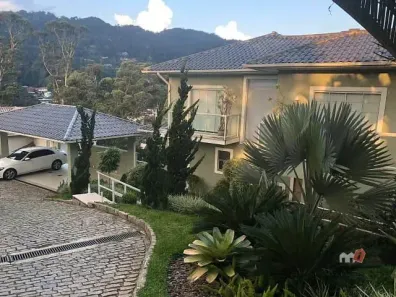 Casa com 3 Quartos à venda, 380m² no Mosela, Petrópolis