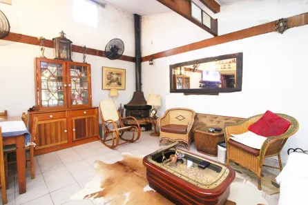 Casa com 1 Quarto à venda, 150m² no Ipanema, Porto Alegre