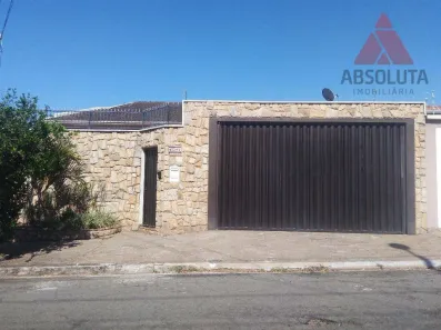 Casa com 3 Quartos para alugar, 206m² no Chácara Machadinho II, Americana