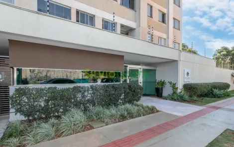 Apartamento com 2 Quartos para alugar, 69m² no Vila Nova, Maringá