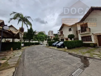 Casa de Condomínio com 3 Quartos à venda, 106m² no Parque Assunção, Taboão da Serra