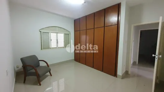 Ponto Comercial para alugar, 12m² no Fundinho, Uberlândia