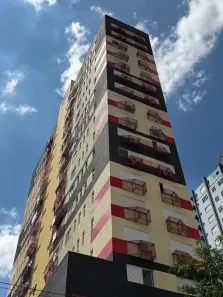 Apartamento com 2 Quartos para alugar, 58m² no Zona 01, Maringá