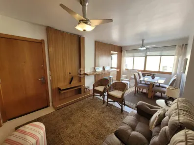 Apartamento com 3 Quartos para alugar, 90m² no Santa Cecília, Porto Alegre