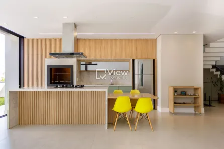 Casa de Condomínio com 4 Quartos à venda, 373m² no Campo Comprido, Curitiba