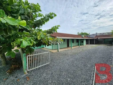 Casa com 2 Quartos à venda, 145m² no Barra do Saí, Itapoá