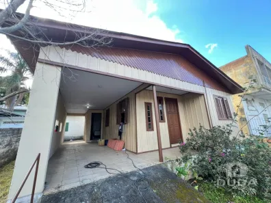 Casa com 2 Quartos à venda, 139m² no Santa Bárbara, Criciúma